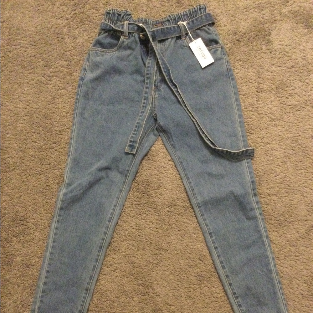 Refuge jeans size large